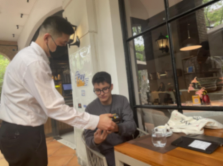 上海徐汇:“老外”来开户,畅行支付“不见外”